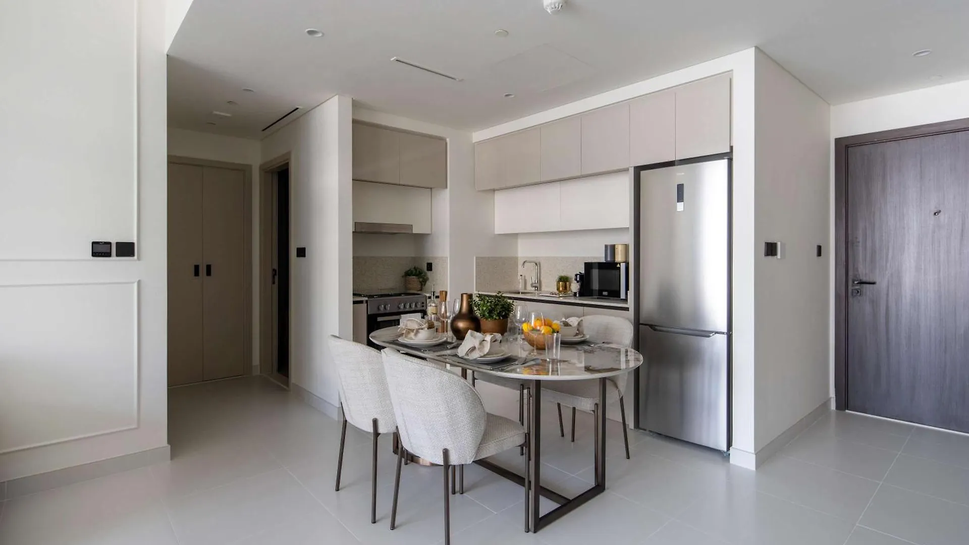 Frank Porter - Marina Vista 2 Dubai