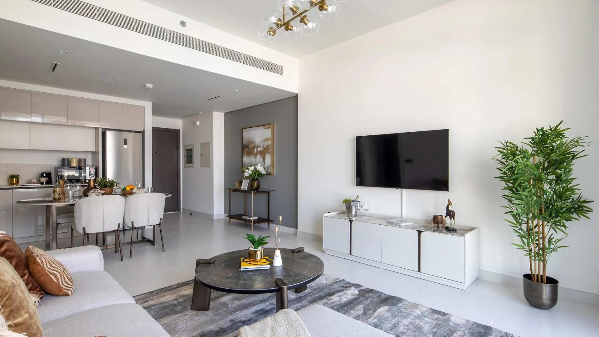 Frank Porter - Marina Vista 2 Dubai United Arab Emirates